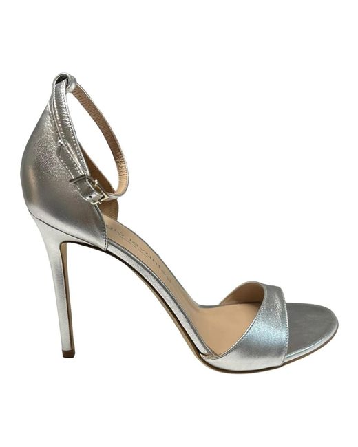 High Heel Sandals Sergio Levantesi de color Metallic