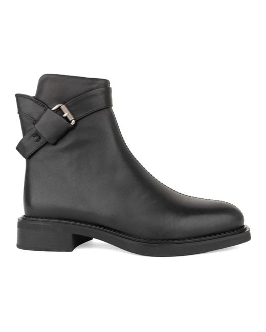 Linda Baumann Black Ankle Boots