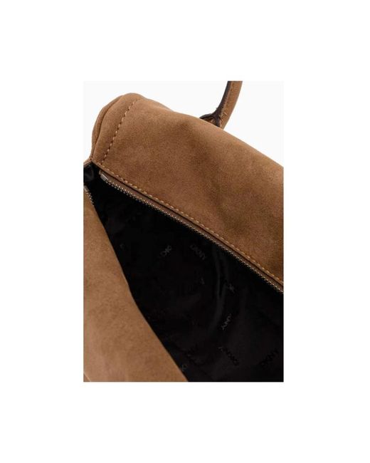 Handbags di DKNY in Brown