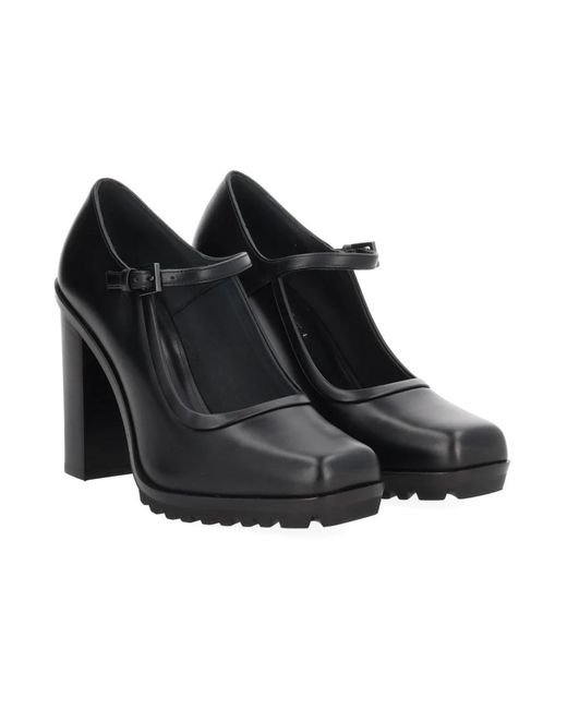 Max Mara Black Pumps