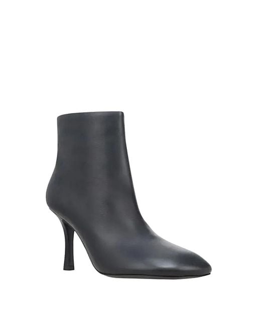 Heeled Boots di Burberry in Black