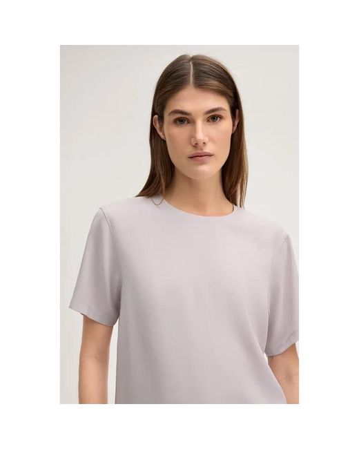 T-Shirts Windsor. de color Purple
