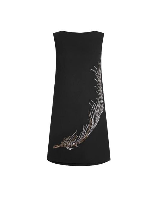 16Arlington Black Short Dresses
