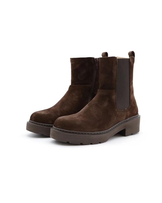 Unisa Brown Chelsea Boots