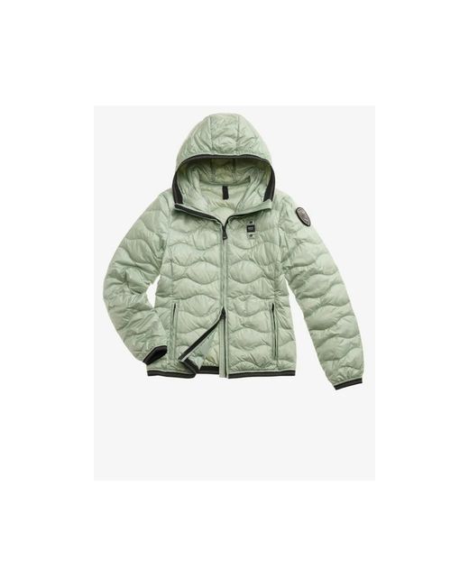 Blauer Winter Jackets in het Green