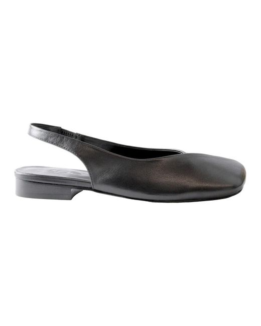 Zoe Black Ballerinas