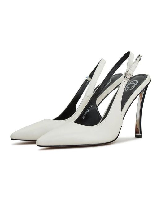 Pumps di CESARE GASPARI in Natural