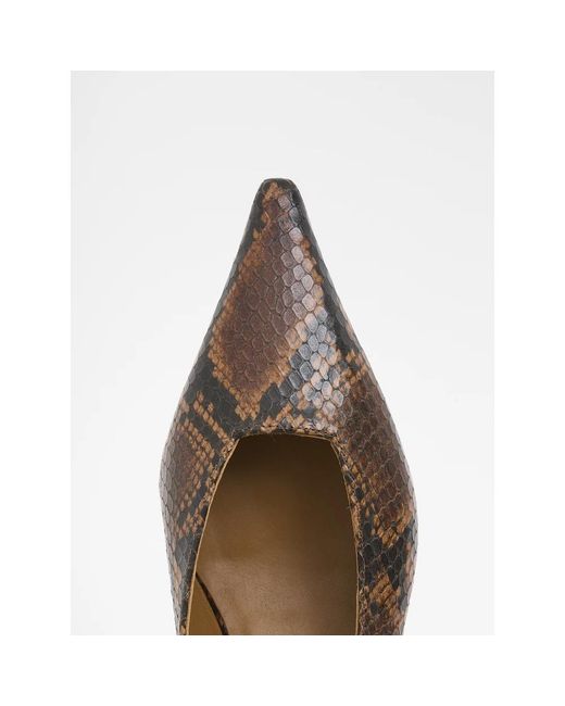 Vic Matié Brown Pumps