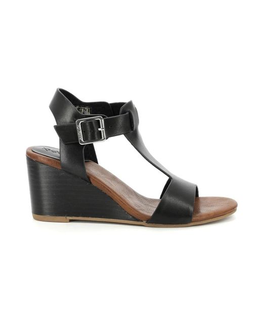 Kickers Schoenen ,Zwart ,Leer Comfort Sandalen Kick Volage in het Black