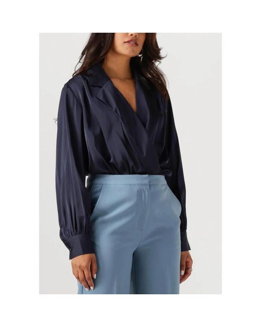 Another Label Tops ,Blauw ,Satijn Danai Top L/S in het Blue