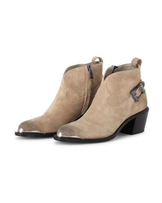 Cowboy Boots di Golden Goose Deluxe Brand in Natural