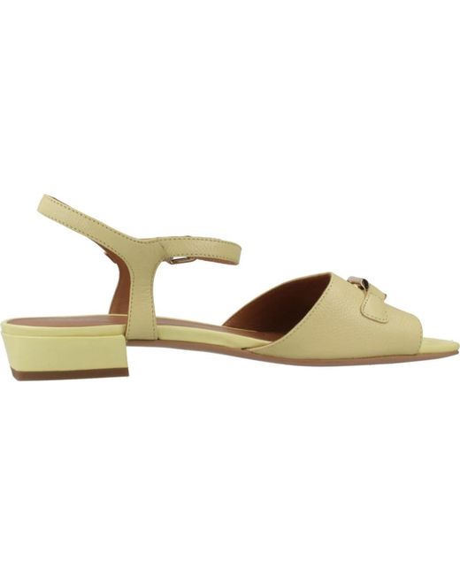 Geox Schoenen ,Geel ,Leer Elegante Platte Zomersandalen in het Metallic