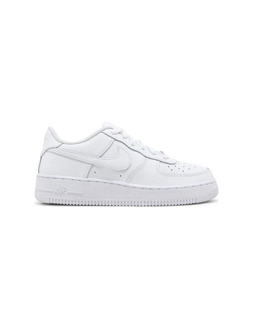 Sneakers di Nike in White
