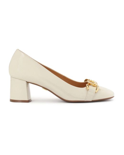 Kazar White Cremefarbene Lackierte Pumps Mit Metallverzierung