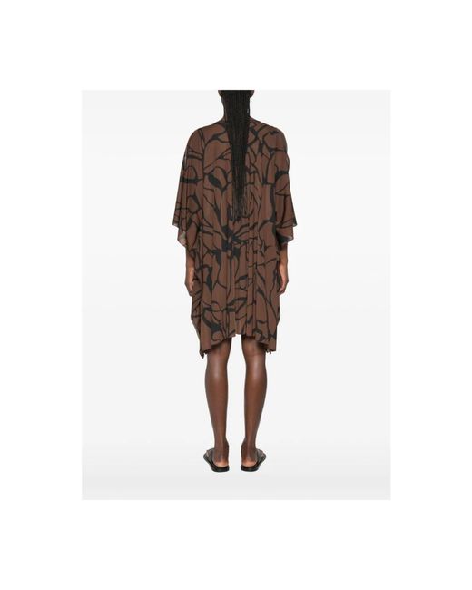 Capes Fisico en coloris Brown