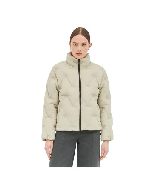 Winter Jackets di Burberry in Natural