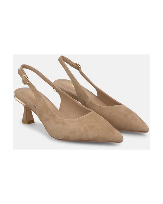 Alma En Pena. Natural Pumps