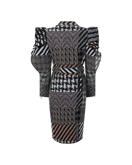 Moschino Chic Jas Met Wijde Mouwen En Uniek Design in het Black
