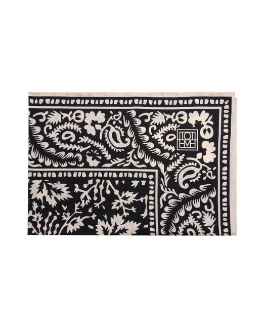 Totême Black Hankie Lace Scarf