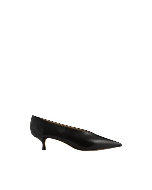 Le Monde Beryl Black Pumps