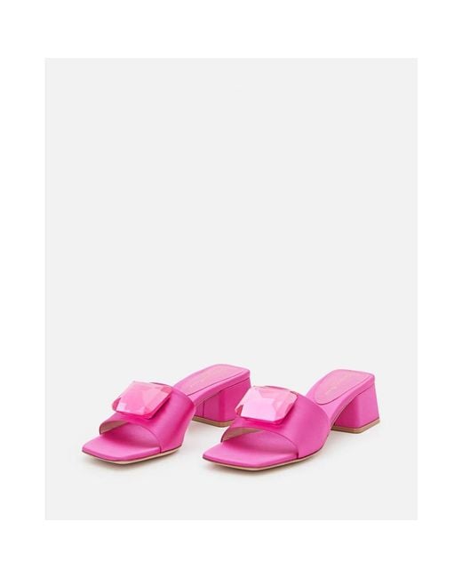 Heeled Mules di Gianvito Rossi in Pink