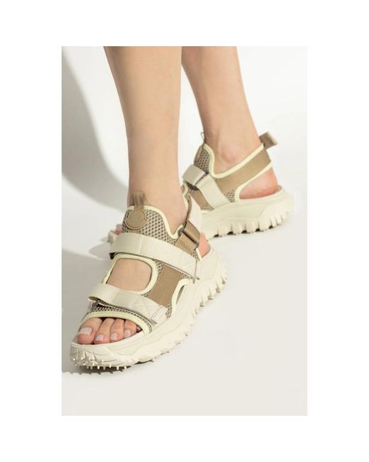 Flat Sandals di Moncler in Metallic