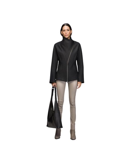 Light Jackets V.sp de color Black