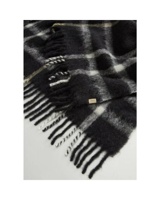 Woolrich Black Capes