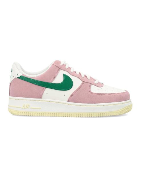 Nike Pink Sneakers