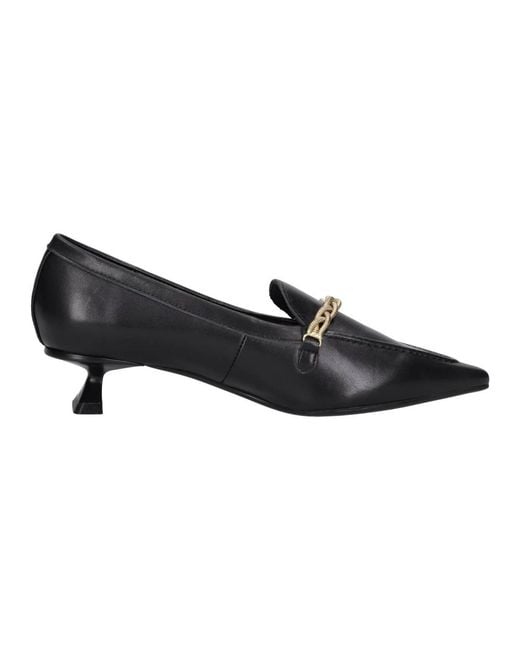 Emanuélle Vee Black Pumps