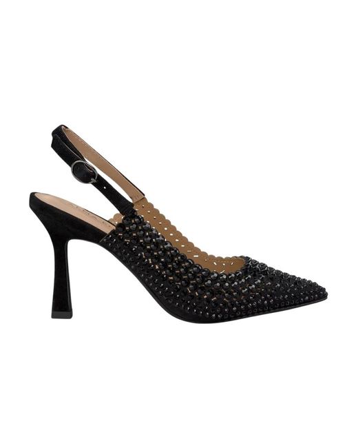 Alma En Pena. Black Pumps