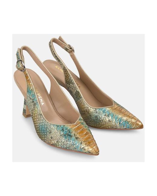 Alma En Pena. Metallic Pumps