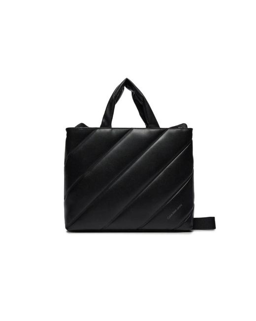 Calvin Klein Black Schwarze handtasche mit schulterriemen