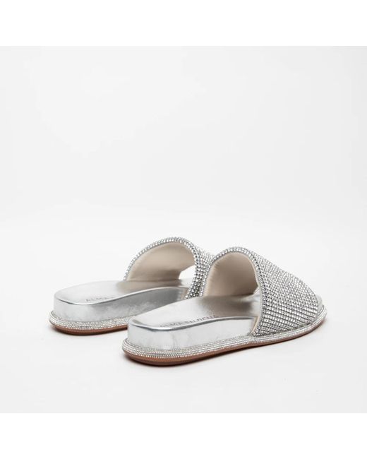 Alma En Pena. White Silberne strass-sandalen