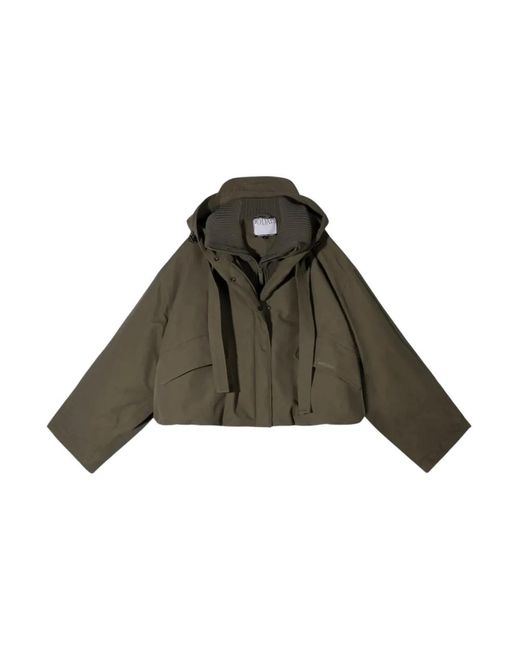 10Days Winter Jackets in het Green