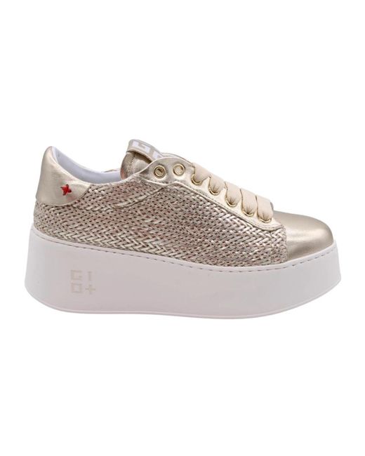 Sneakers di GIO+ in Gray