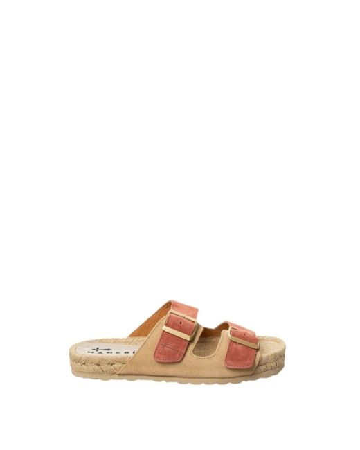 Manebí Brown Sliders