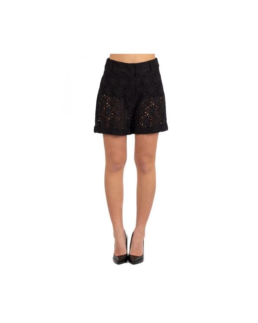 Hanita Black Bermuda shorts