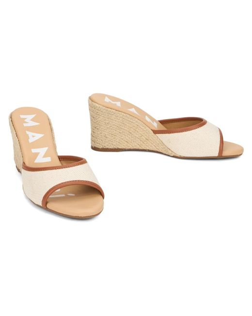 Manebí White Wedges