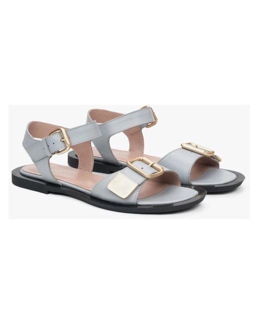 ESTRO White Flat Sandals