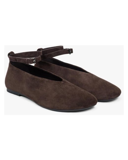 ESTRO Brown Weiche Dunkelbraune Velours Ballerinas Mit Knöchelriemchen
