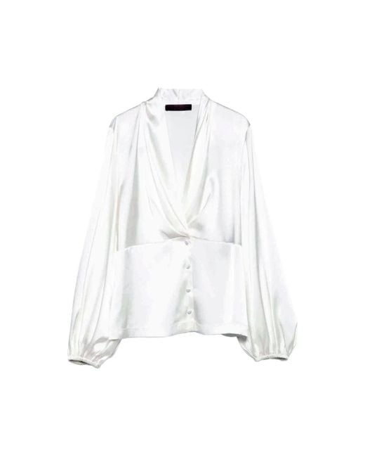 D.exterior White Weiße Bluse Mit V-Ausschnitt Und Falten