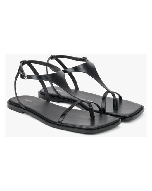 ESTRO Black Flat Sandals