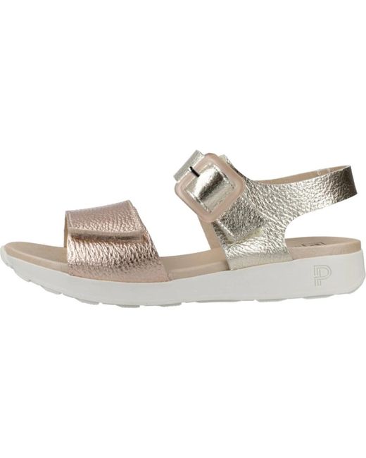 Flat Sandals Pitillos en coloris Metallic