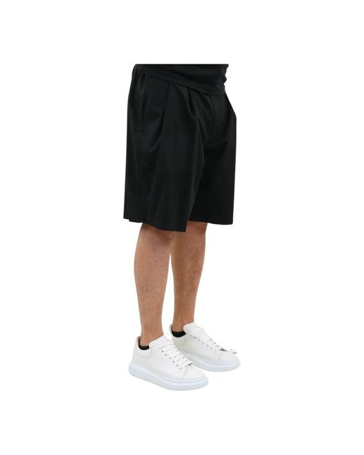 Moncler Casual shorts in Black für Herren