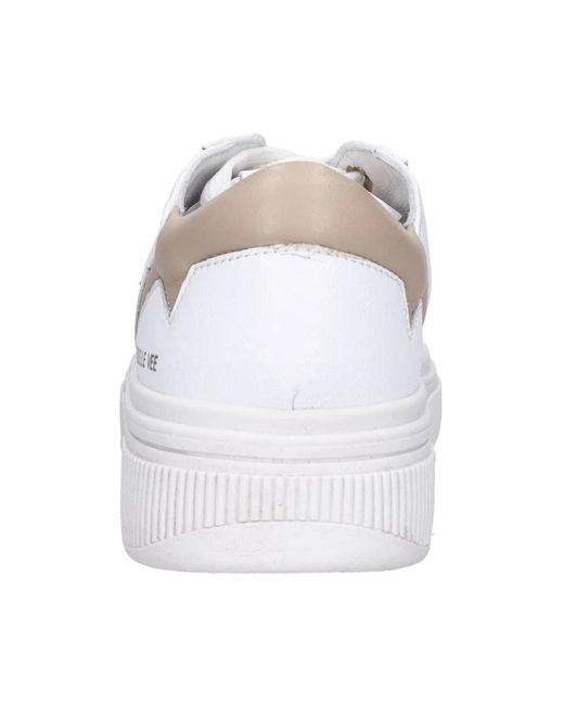 Emanuélle Vee Sneakers Wit in het White