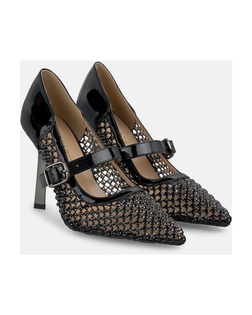Alma En Pena. Black Pumps