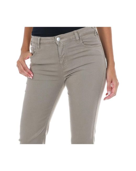 Met Rechte Jeans in het Gray