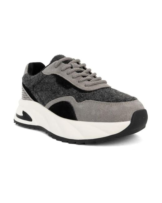 Linda Baumann Black Sneakers