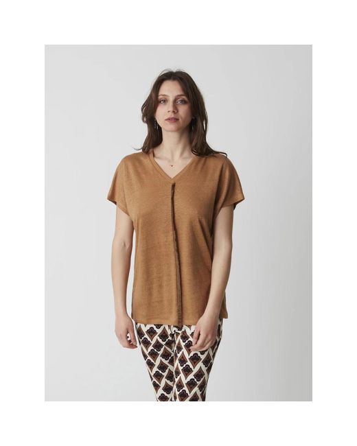 T-Shirts Alpha Studio de color Brown